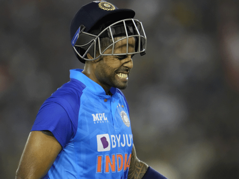 Maarne ka mood nahi ho raha – Stump mic records Suryakumar’s conversation, gets dismissed next ball